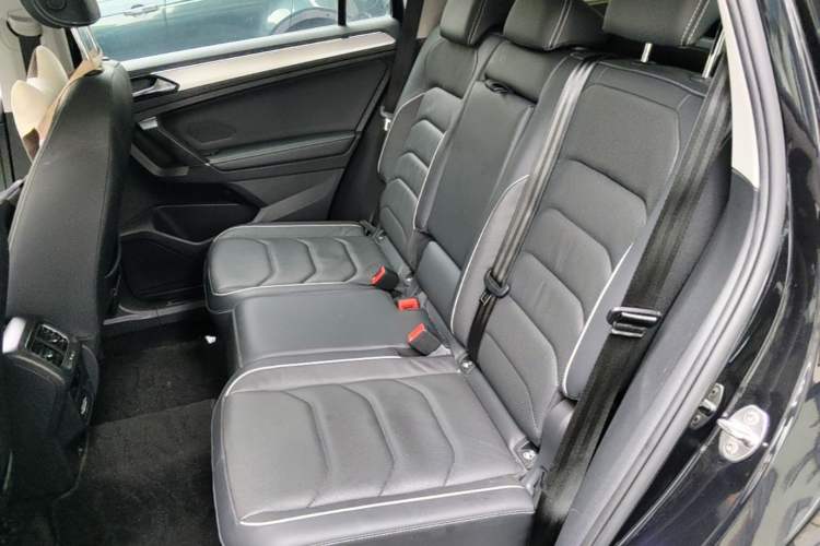 Used Volkswagen Tiguan L New Energy 2020 430 PHEV Plug-in Hybrid Flagship Edition Left Rear Seat