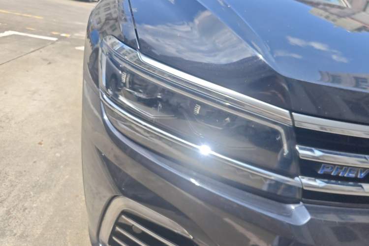 Used Volkswagen Tiguan L New Energy 2020 430 PHEV Plug-in Hybrid Flagship Edition Right Front Headlight