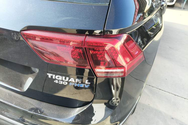 Used Volkswagen Tiguan L New Energy 2020 430 PHEV Plug-in Hybrid Flagship Edition Right Rear Taillight