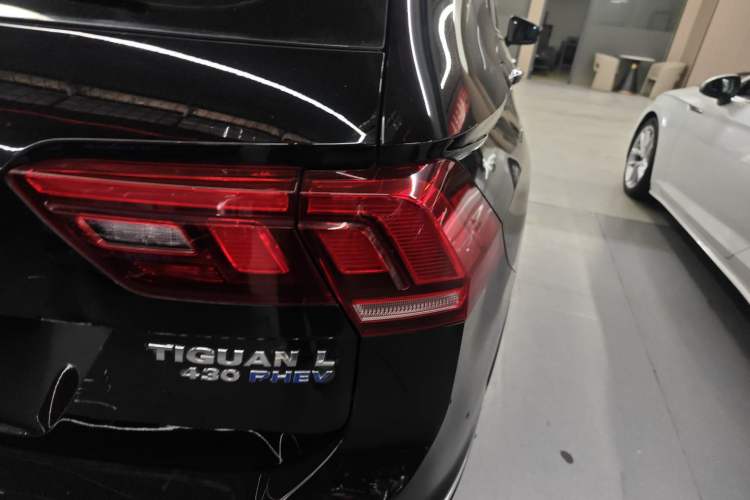 Used Volkswagen Tiguan L New Energy 2020 430 PHEV Plug-in Hybrid Prestige Edition Right Rear Taillight