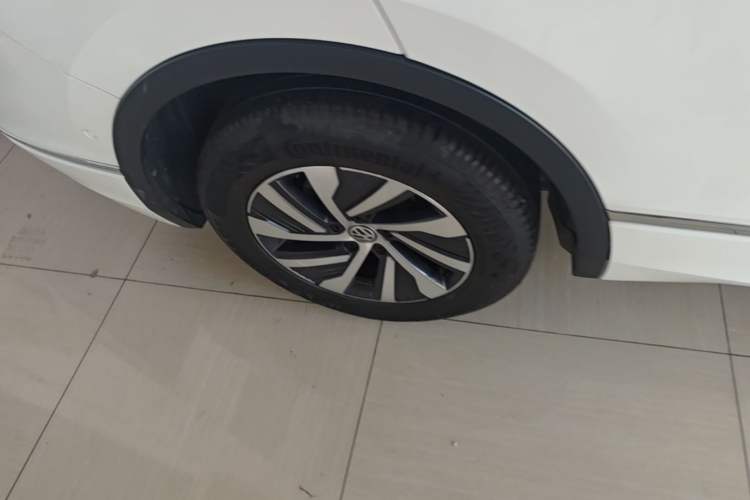 Used Volkswagen Tiguan L New Energy 2020 430 PHEV Plug-in Hybrid Flagship Edition Right Rear Wheel Hub