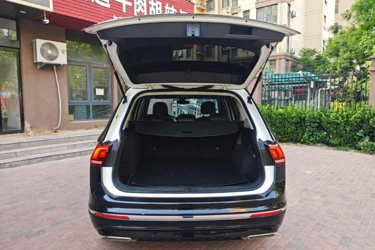Used Volkswagen Tiguan L New Energy 2020 430 PHEV Plug-in Hybrid Prestige Edition Trunk