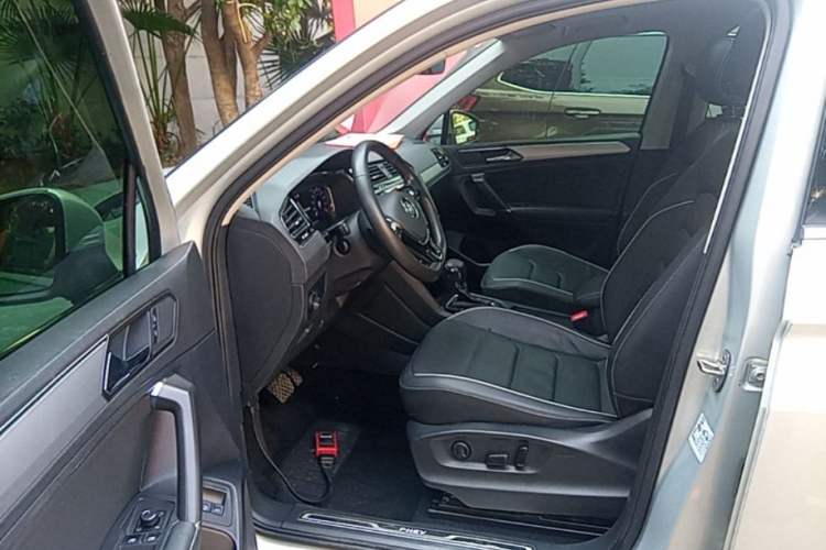 Used Volkswagen Tiguan L New Energy 2020 430 PHEV Plug-in Hybrid Flagship Edition Driver Seat
