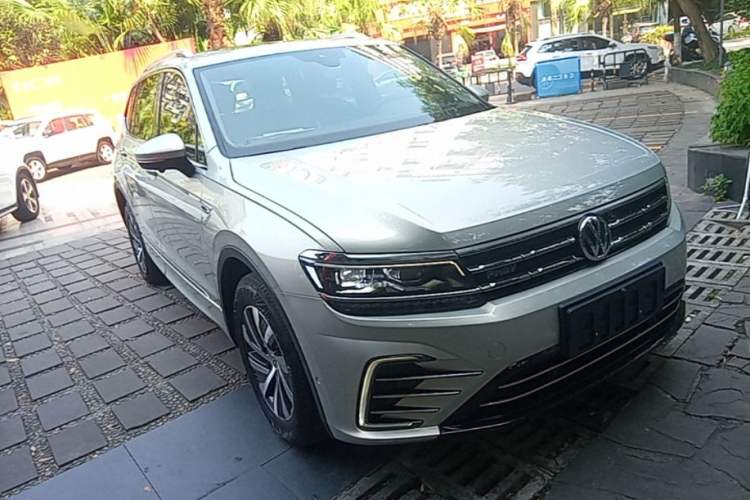 Used Volkswagen Tiguan L New Energy 2020 430 PHEV Plug-in Hybrid Flagship Edition Front Right 45 Deg