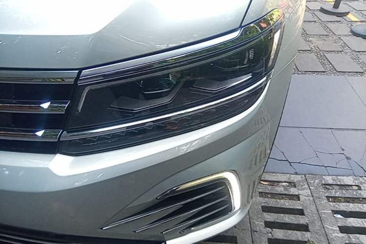 Used Volkswagen Tiguan L New Energy 2020 430 PHEV Plug-in Hybrid Flagship Edition Left Front Headlight