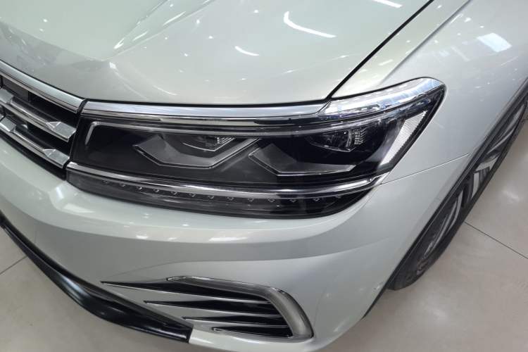 Used Volkswagen Tiguan L New Energy 2020 430 PHEV Plug-in Hybrid Flagship Edition Left Front Headlight