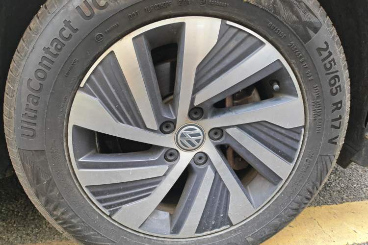 Used Volkswagen Tiguan L New Energy 2020 430 PHEV Plug-in Hybrid Prestige Edition Right Front Wheel Hub