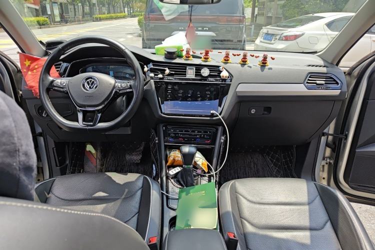 Used Volkswagen Tiguan L New Energy 2020 430 PHEV Plug-in Hybrid Prestige Edition Center Console
