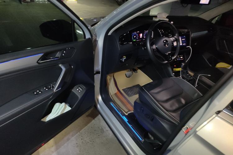 Used Volkswagen Tiguan L New Energy 2020 430 PHEV Plug-in Hybrid Flagship Edition Driver Seat