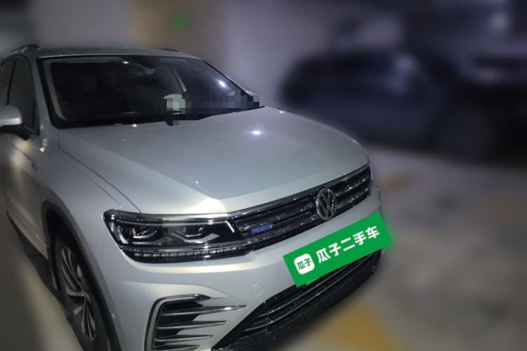 Used Volkswagen Tiguan L New Energy 2020 430 PHEV Plug-in Hybrid Flagship Edition Front Right 45 Deg