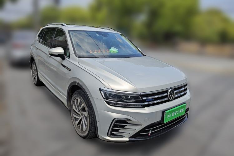 Used Volkswagen Tiguan L New Energy 2020 430 PHEV Plug-in Hybrid Prestige Edition Front Right 45 Deg