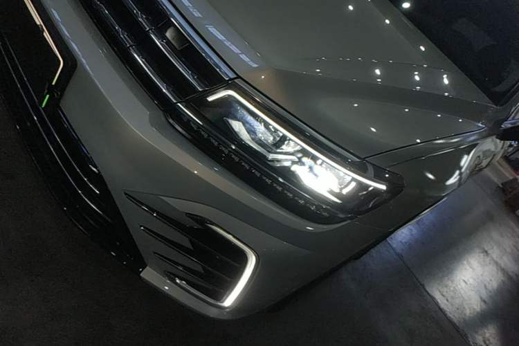 Used Volkswagen Tiguan L New Energy 2020 430 PHEV Plug-in Hybrid Flagship Edition Left Front Headlight