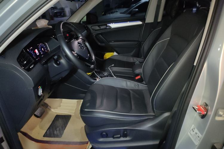 Used Volkswagen Tiguan L New Energy 2020 430 PHEV Plug-in Hybrid Flagship Edition Left Front Seat