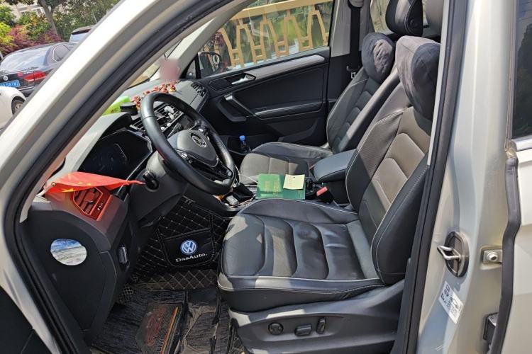 Used Volkswagen Tiguan L New Energy 2020 430 PHEV Plug-in Hybrid Prestige Edition Left Front Seat