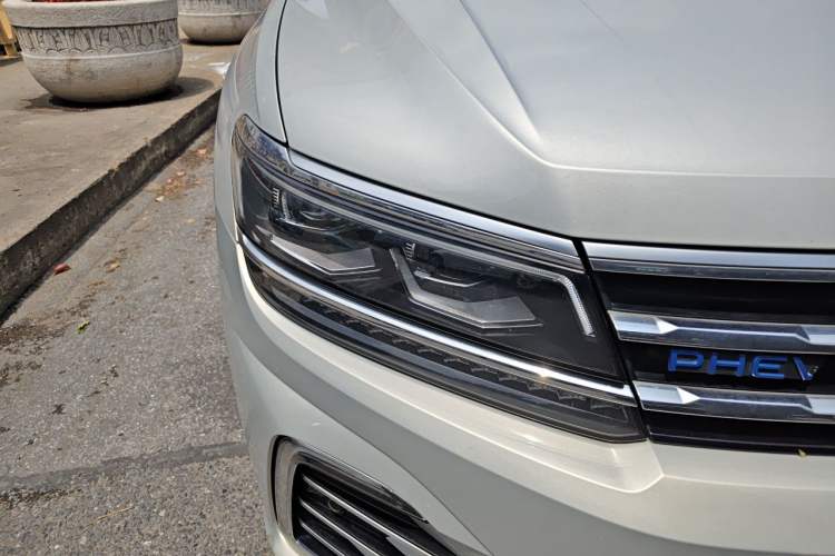 Used Volkswagen Tiguan L New Energy 2020 430 PHEV Plug-in Hybrid Prestige Edition Right Front Headlight