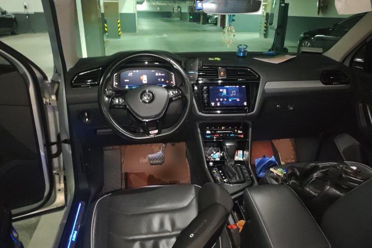 Used Volkswagen Tiguan L New Energy 2020 430 PHEV Plug-in Hybrid Flagship Edition Center Console