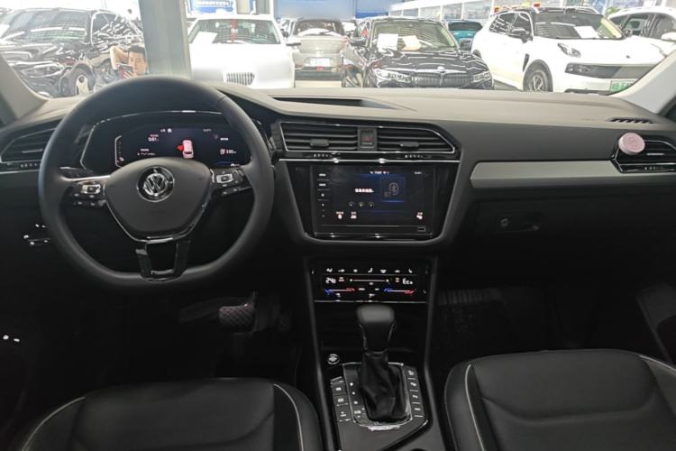 Used Volkswagen Tiguan L New Energy 2020 430 PHEV Plug-in Hybrid Flagship Edition Center Console