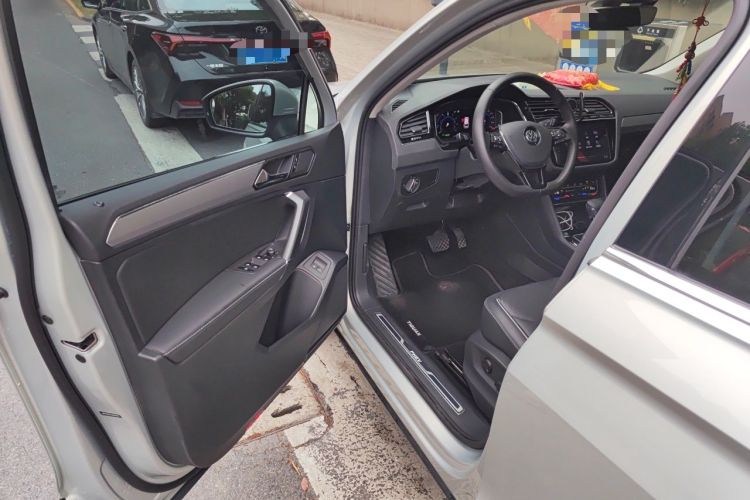 Used Volkswagen Tiguan L New Energy 2020 430 PHEV Plug-in Hybrid Flagship Edition Driver Seat