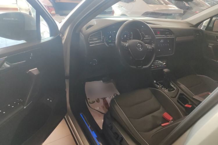 Used Volkswagen Tiguan L New Energy 2020 430 PHEV Plug-in Hybrid Flagship Edition Driver Seat