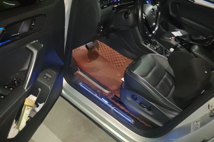 Used Volkswagen Tiguan L New Energy 2020 430 PHEV Plug-in Hybrid Flagship Edition Driver Seat