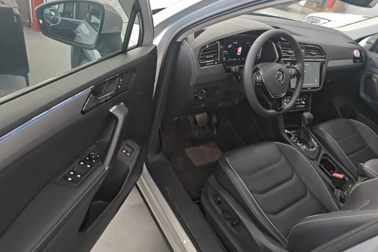 Used Volkswagen Tiguan L New Energy 2020 430 PHEV Plug-in Hybrid Flagship Edition Driver Seat