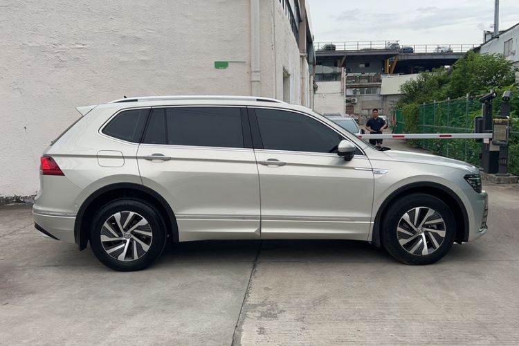 Used Volkswagen Tiguan L New Energy 2020 430 PHEV Plug-in Hybrid Flagship Edition Exterior 5