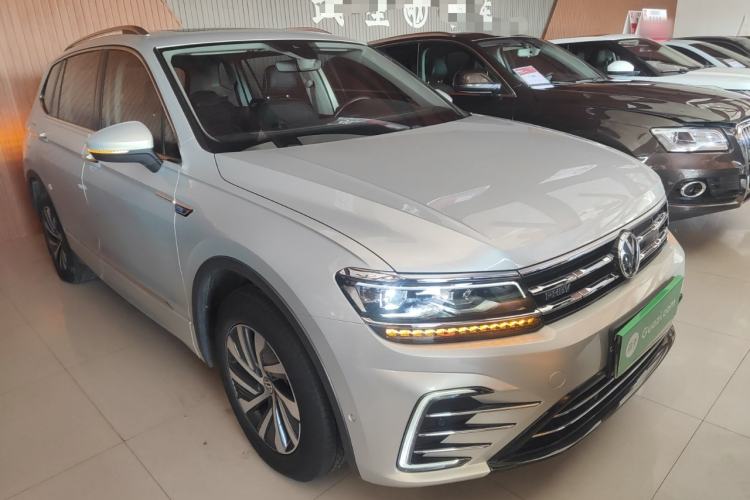 Used Volkswagen Tiguan L New Energy 2020 430 PHEV Plug-in Hybrid Flagship Edition Front Right 45 Deg