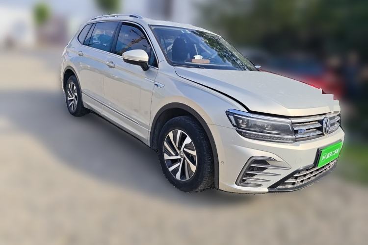 Used Volkswagen Tiguan L New Energy 2020 430 PHEV Plug-in Hybrid Flagship Edition Front Right 45 Deg