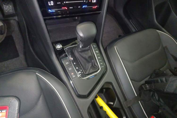 Used Volkswagen Tiguan L New Energy 2020 430 PHEV Plug-in Hybrid Flagship Edition Gear Lever