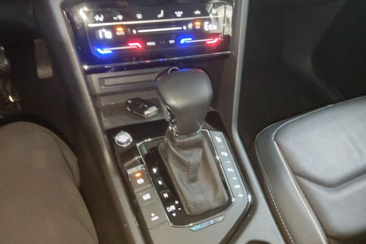 Used Volkswagen Tiguan L New Energy 2020 430 PHEV Plug-in Hybrid Flagship Edition Gear Lever