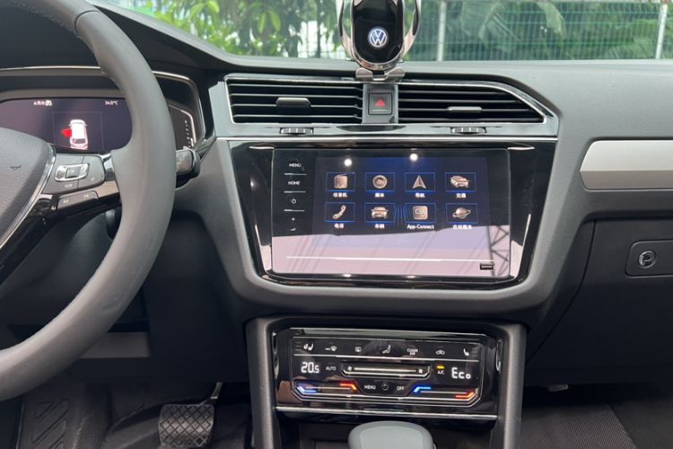 Used Volkswagen Tiguan L New Energy 2020 430 PHEV Plug-in Hybrid Flagship Edition Interior 10
