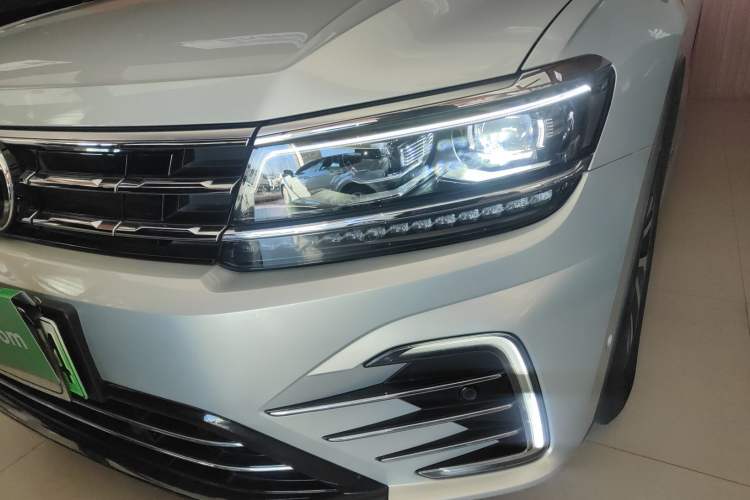 Used Volkswagen Tiguan L New Energy 2020 430 PHEV Plug-in Hybrid Flagship Edition Left Front Headlight