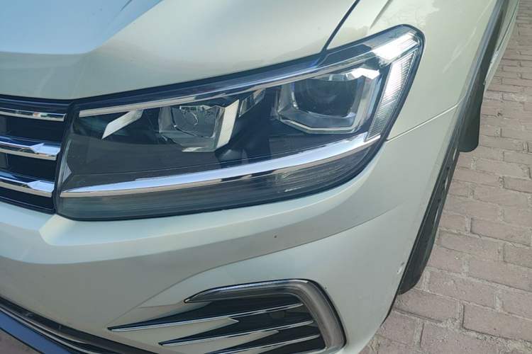 Used Volkswagen Tiguan L New Energy 2020 430 PHEV Plug-in Hybrid Prestige Edition Left Front Headlight