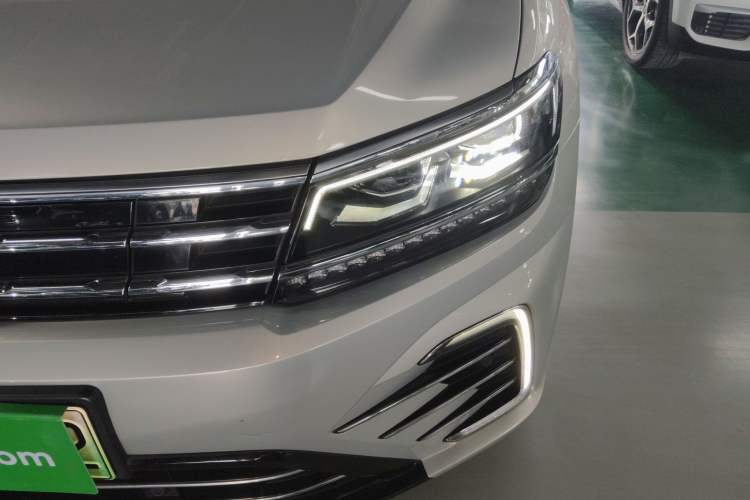 Used Volkswagen Tiguan L New Energy 2020 430 PHEV Plug-in Hybrid Flagship Edition Left Front Headlight