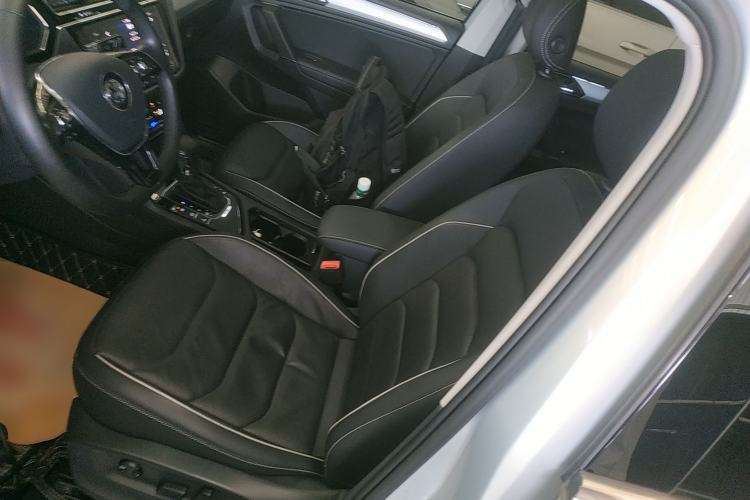 Used Volkswagen Tiguan L New Energy 2020 430 PHEV Plug-in Hybrid Flagship Edition Left Front Seat
