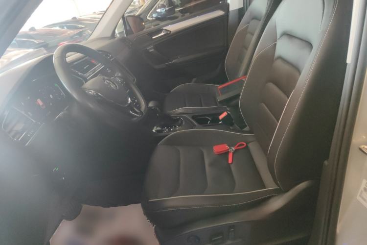 Used Volkswagen Tiguan L New Energy 2020 430 PHEV Plug-in Hybrid Flagship Edition Left Front Seat