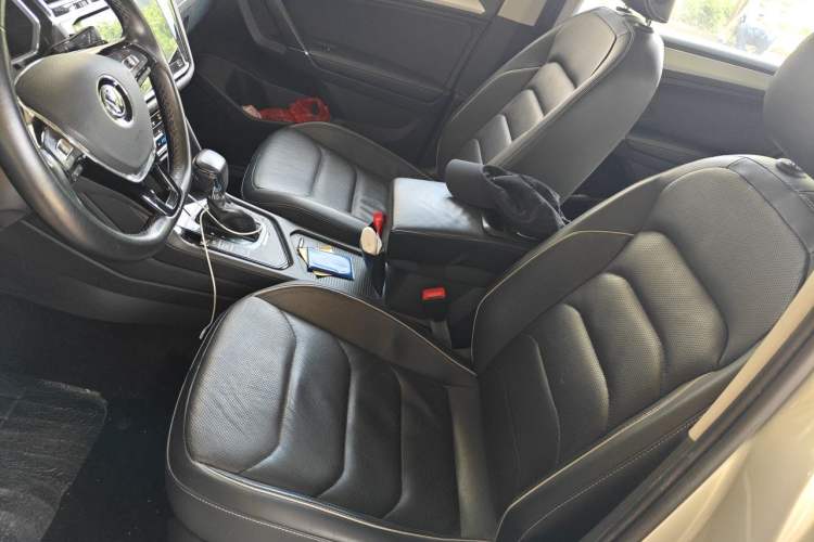 Used Volkswagen Tiguan L New Energy 2020 430 PHEV Plug-in Hybrid Flagship Edition Left Front Seat