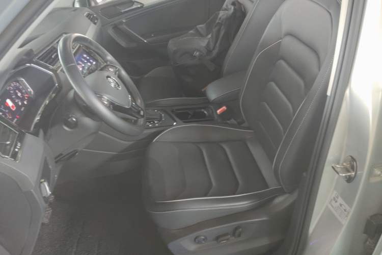Used Volkswagen Tiguan L New Energy 2020 430 PHEV Plug-in Hybrid Flagship Edition Left Front Seat