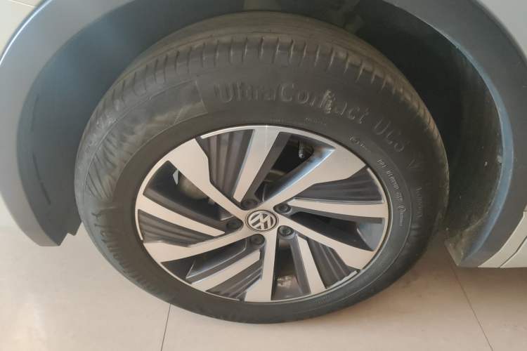 Used Volkswagen Tiguan L New Energy 2020 430 PHEV Plug-in Hybrid Flagship Edition Left Front Wheel Hub