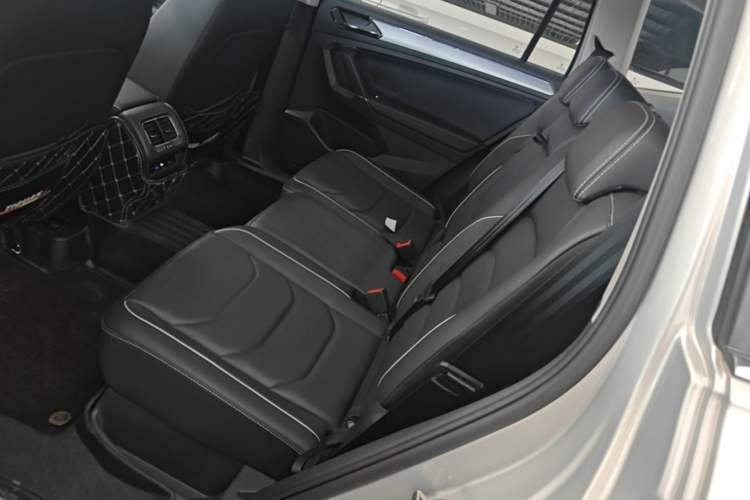 Used Volkswagen Tiguan L New Energy 2020 430 PHEV Plug-in Hybrid Flagship Edition Left Rear Seat