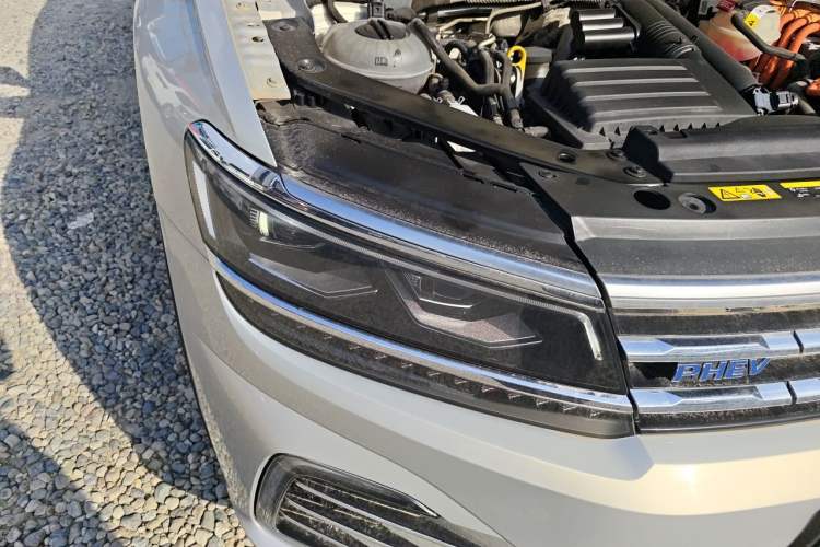 Used Volkswagen Tiguan L New Energy 2020 430 PHEV Plug-in Hybrid Flagship Edition Right Front Headlight