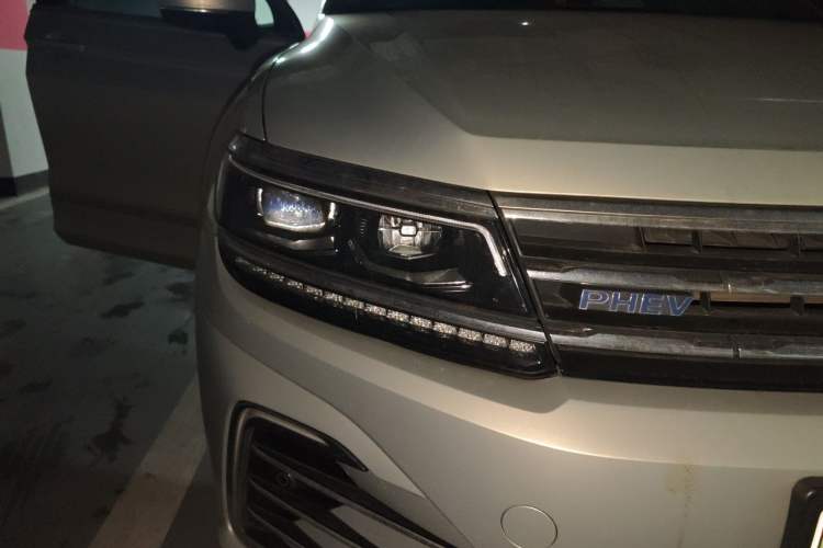 Used Volkswagen Tiguan L New Energy 2020 430 PHEV Plug-in Hybrid Flagship Edition Right Front Headlight