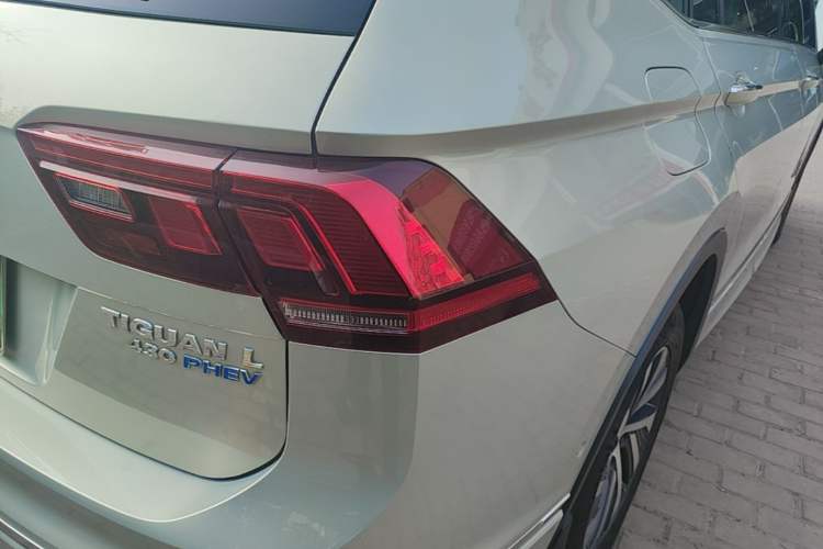 Used Volkswagen Tiguan L New Energy 2020 430 PHEV Plug-in Hybrid Prestige Edition Right Rear Taillight