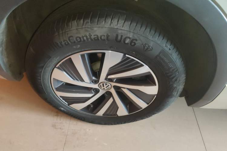 Used Volkswagen Tiguan L New Energy 2020 430 PHEV Plug-in Hybrid Flagship Edition Right Rear Wheel Hub