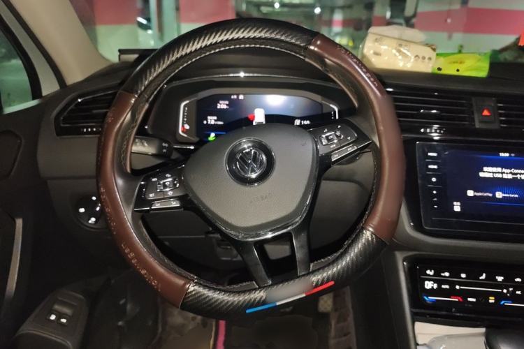 Used Volkswagen Tiguan L New Energy 2020 430 PHEV Plug-in Hybrid Flagship Edition Steering Wheel