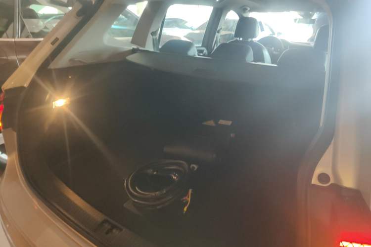 Used Volkswagen Tiguan L New Energy 2020 430 PHEV Plug-in Hybrid Flagship Edition Trunk