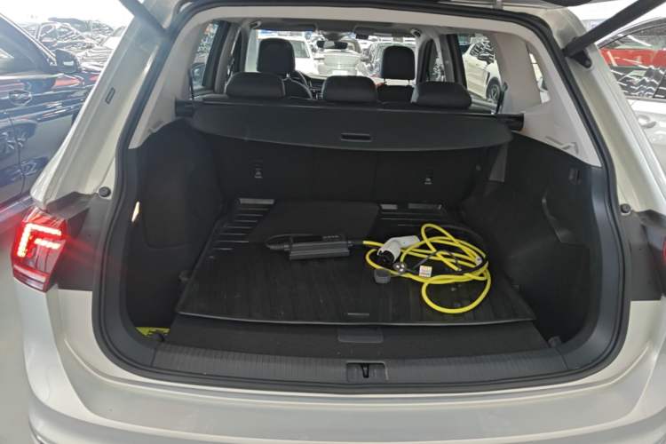 Used Volkswagen Tiguan L New Energy 2020 430 PHEV Plug-in Hybrid Flagship Edition Trunk