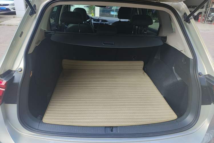 Used Volkswagen Tiguan L New Energy 2020 430 PHEV Plug-in Hybrid Prestige Edition Trunk