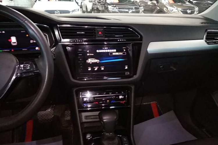 Used Volkswagen Tiguan L New Energy 2020 430 PHEV Plug-in Hybrid Prestige Edition Audio And AC Panel