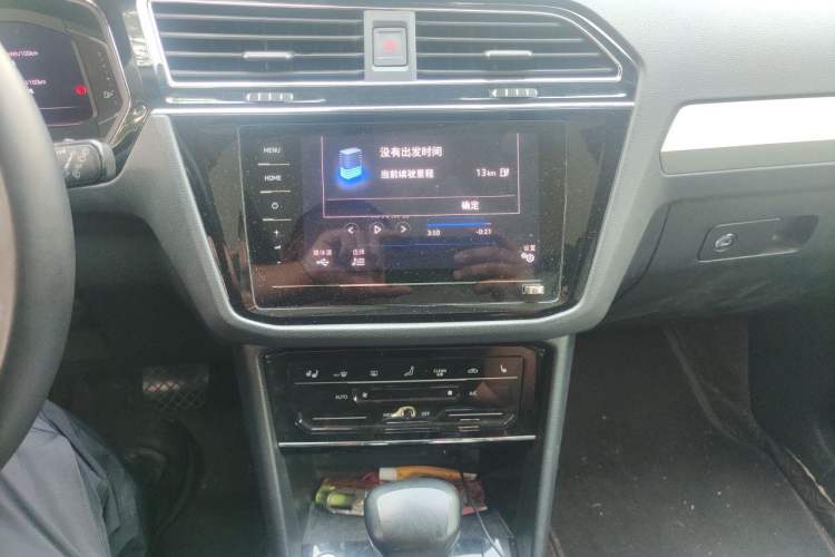 Used Volkswagen Tiguan L New Energy 2020 430 PHEV Plug-in Hybrid Flagship Edition Audio And AC Panel